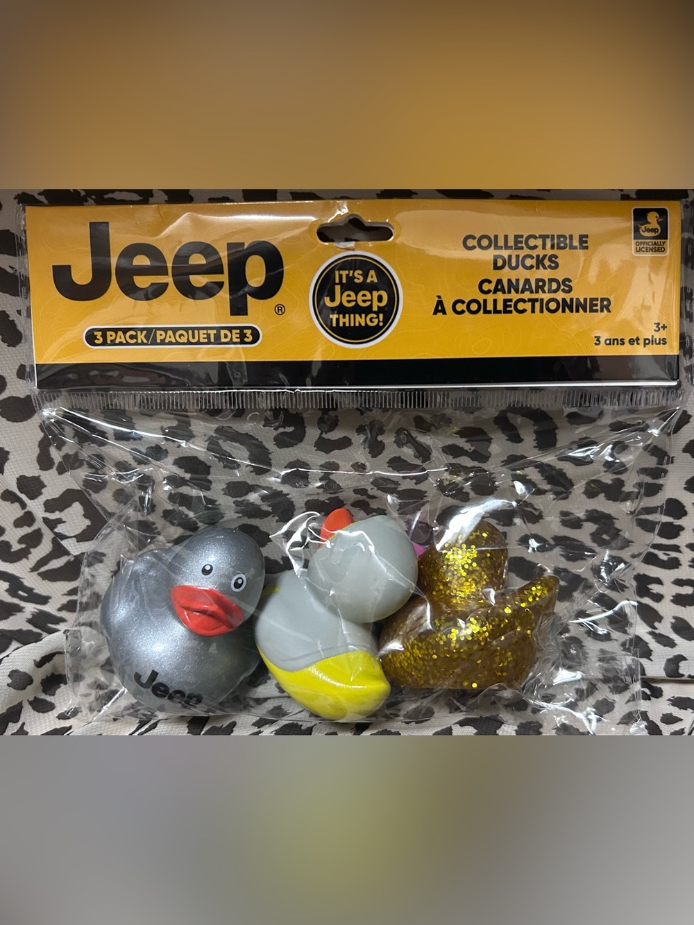 Jeep - 3 Pack - Collectible Rubber Ducks - Gray/Gray Hoodie/Gold